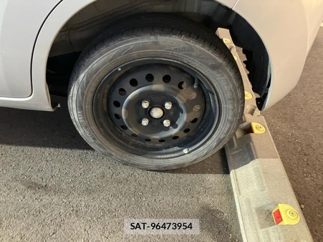 Suzuki WAGON R 2014-01 8812211-4