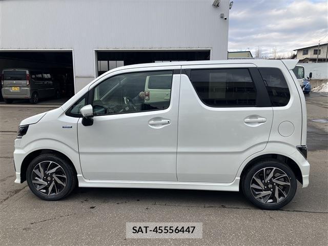 Suzuki WAGON R 2026-09 8812841-4