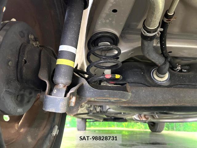 Suzuki WAGON R 2018-07 8813200-17
