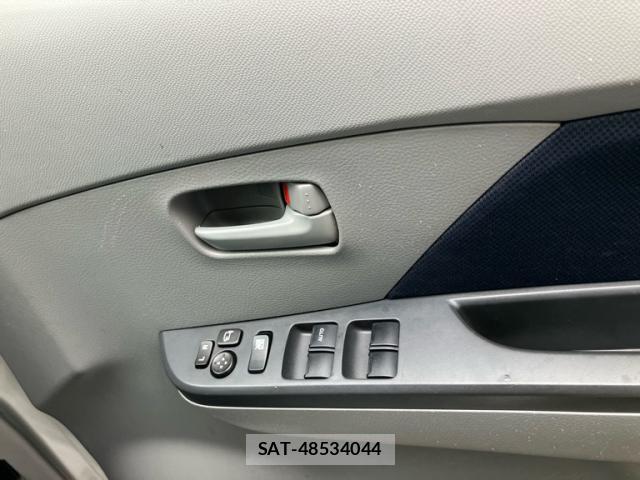 Suzuki WAGON R 2008-12 8813280-11