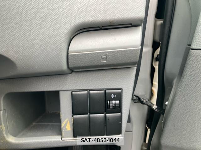 Suzuki WAGON R 2008-12 8813280-17