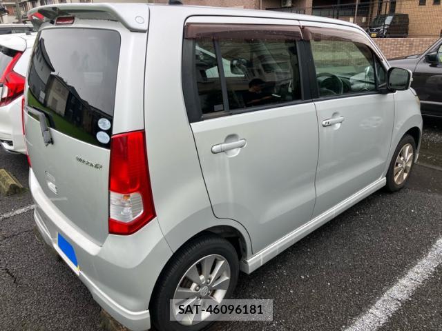 Suzuki WAGON R 2011-03 8813444-13