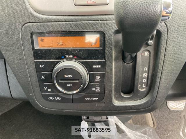 Suzuki WAGON R 2011-09 8813528-14
