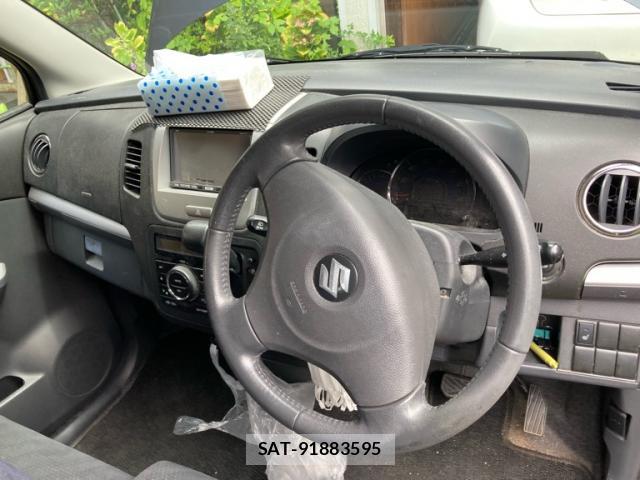 Suzuki WAGON R 2011-09 8813528-6