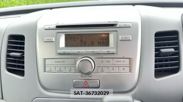 Suzuki WAGON R 2009-07 8813614-17