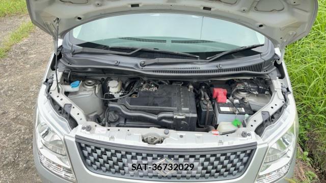 Suzuki WAGON R 2009-07 8813614-19