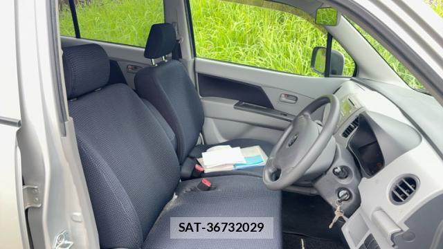 Suzuki WAGON R 2009-07 8813614-4