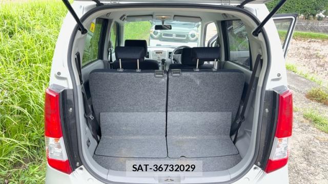 Suzuki WAGON R 2009-07 8813614-8