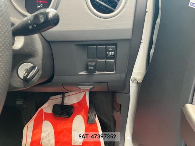Suzuki WAGON R 2006-10 8813757-7