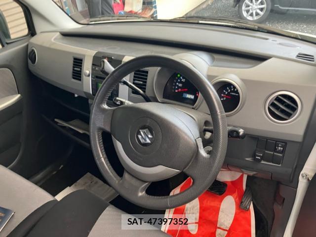 Suzuki WAGON R 2006-10 8813757-9