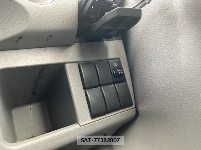 Suzuki WAGON R 2009-11 8813877-17