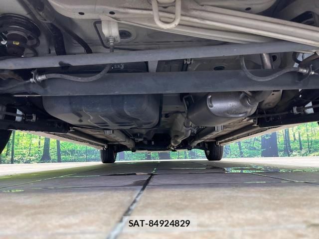 Suzuki WAGON R 2015-01 8814063-18
