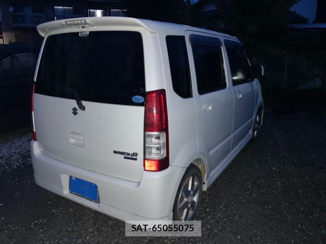 Suzuki WAGON R 2004-08 8814083-13