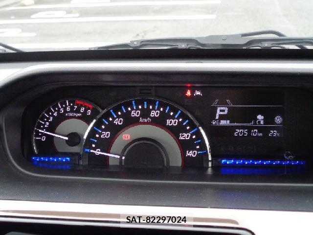 Suzuki WAGON R 2022-11 8814648-5