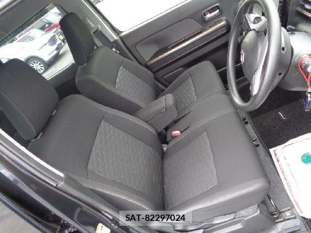 Suzuki WAGON R 2022-11 8814648-9