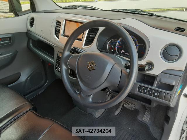 Suzuki WAGON R 2015-08 8814701-17