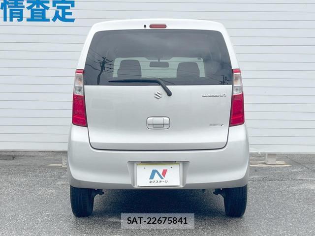 Suzuki WAGON R 2014-01 8814781-15