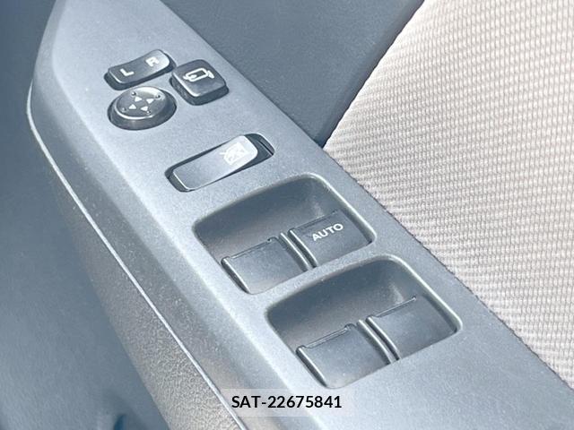 Suzuki WAGON R 2014-01 8814781-6