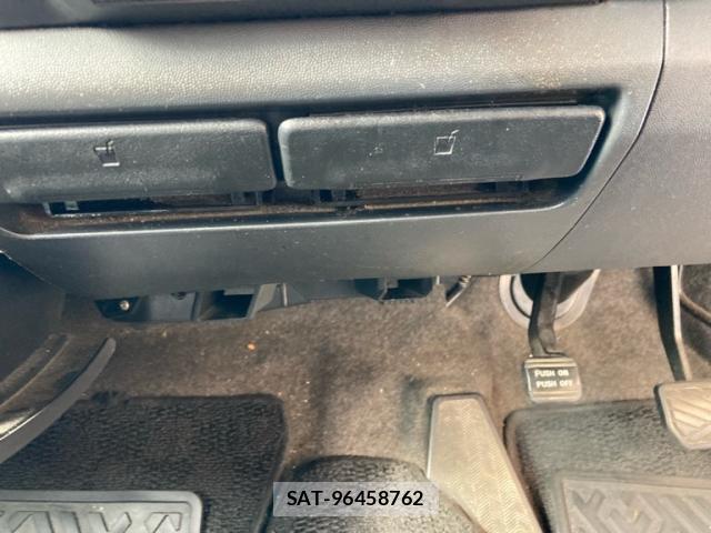 Suzuki WAGON R 2006-11 8815218-14