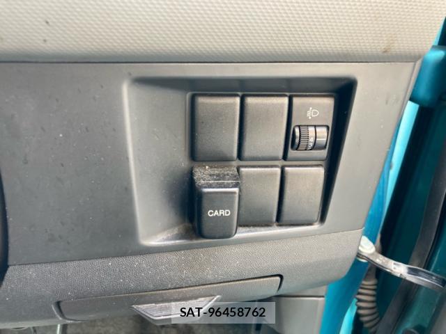 Suzuki WAGON R 2006-11 8815218-7