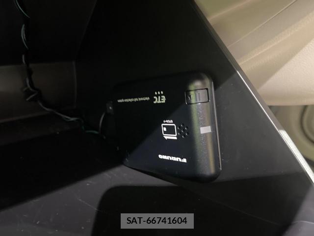 Suzuki WAGON R 2018-03 8816444-4