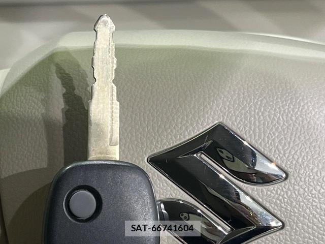 Suzuki WAGON R 2018-03 8816444-6