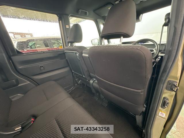 Daihatsu WAKE 2022-09 8814421-14