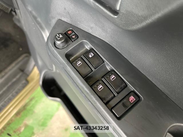 Daihatsu WAKE 2022-09 8814421-17