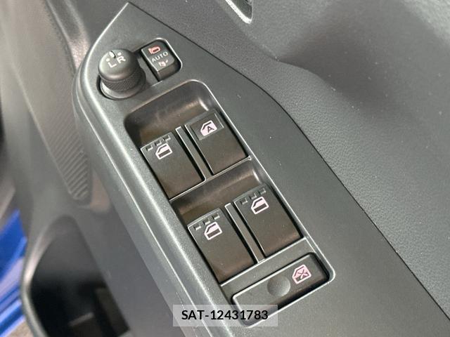 Daihatsu WAKE 2017-05 8815693-18