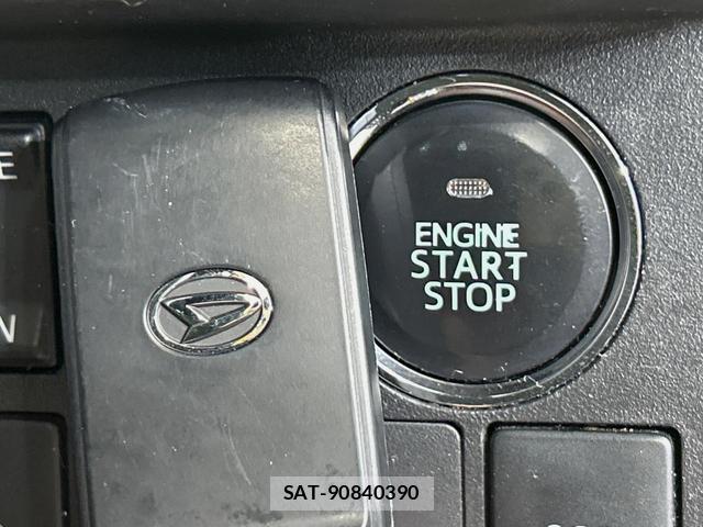 Daihatsu WAKE 2015-06 8817597-6