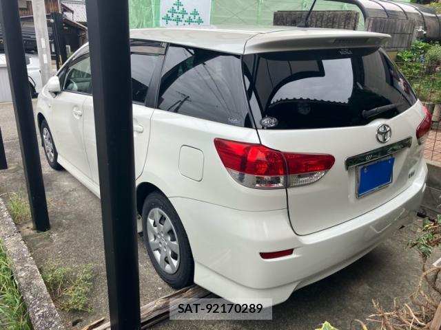 Toyota WISH 2011-10 8813322-2