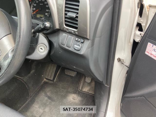 Toyota WISH 2004-02 8813518-10