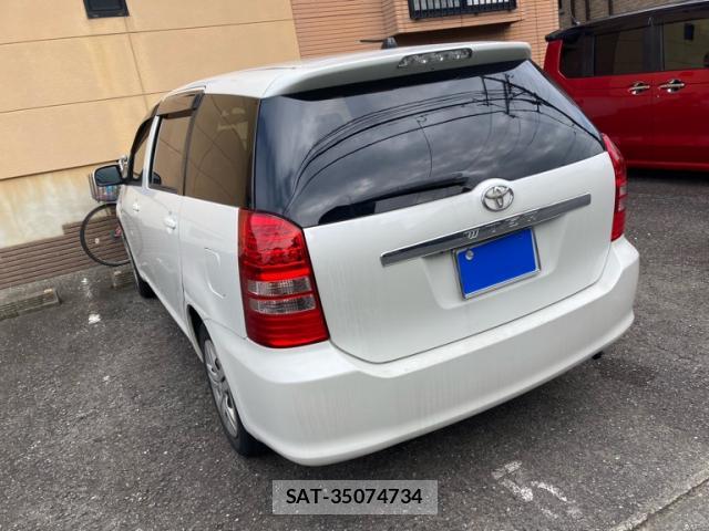 Toyota WISH 2004-02 8813518-13
