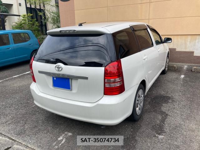 Toyota WISH 2004-02 8813518-2