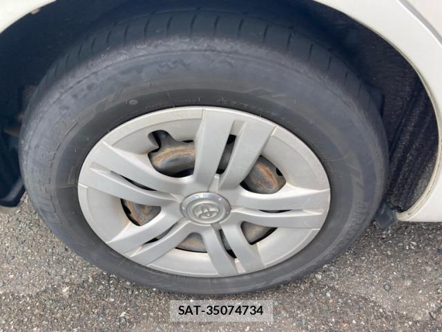 Toyota WISH 2004-02 8813518-5