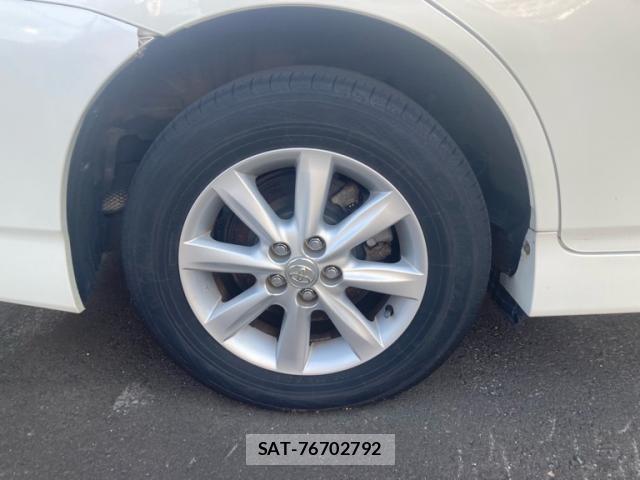 Toyota WISH 2010-05 8813919-3