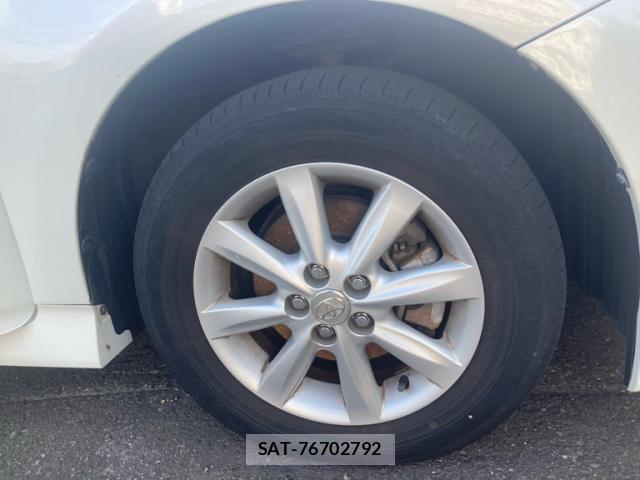 Toyota WISH 2010-05 8813919-4