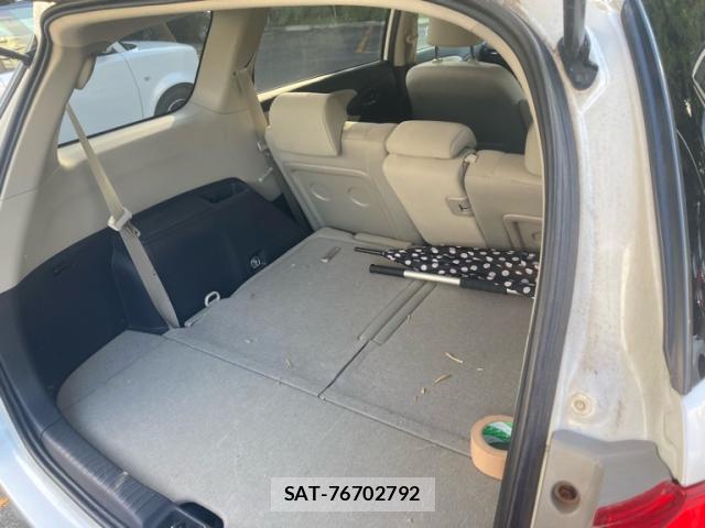 Toyota WISH 2010-05 8813919-7