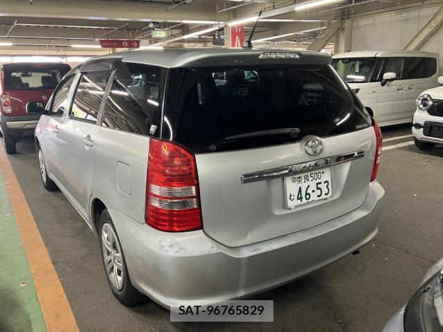 Toyota WISH 2004-11 8817729-1