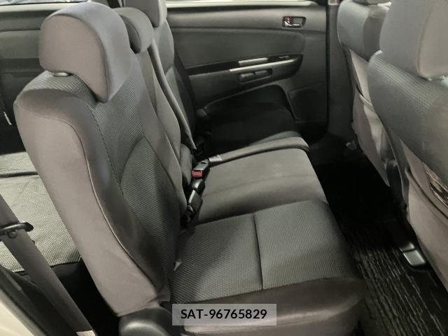 Toyota WISH 2004-11 8817729-6