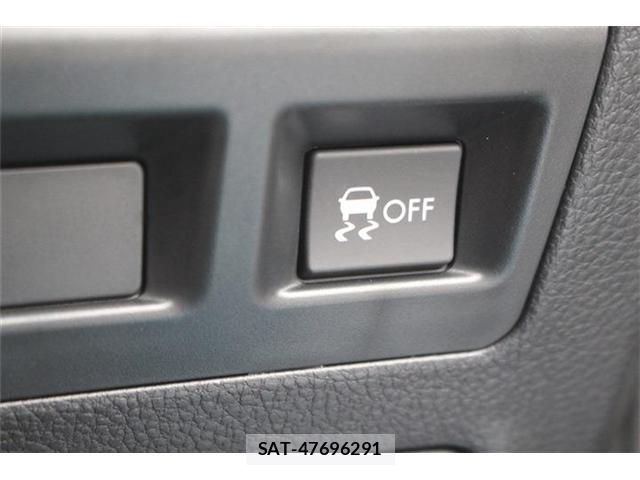 Subaru WRX S4 2017-08 8815665-5