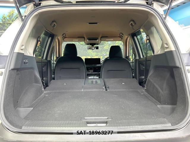 Nissan X-TRAIL 2023-10 8812206-11