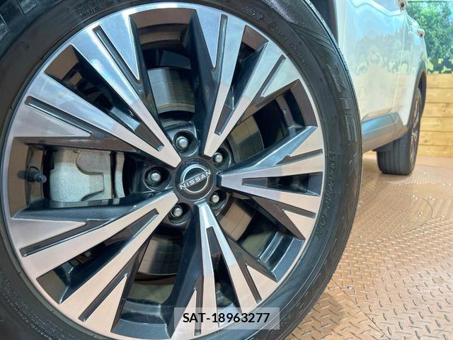 Nissan X-TRAIL 2023-10 8812206-13