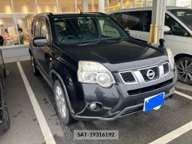 Nissan X-TRAIL 2013-11 8812213-0