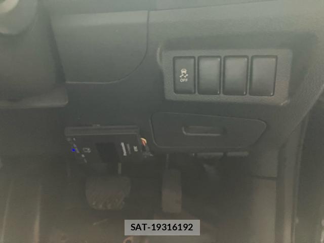 Nissan X-TRAIL 2013-11 8812213-11