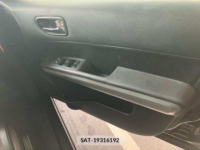 Nissan X-TRAIL 2013-11 8812213-14