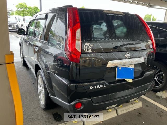 Nissan X-TRAIL 2013-11 8812213-2