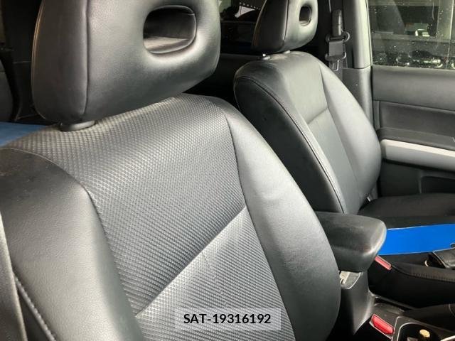 Nissan X-TRAIL 2013-11 8812213-7