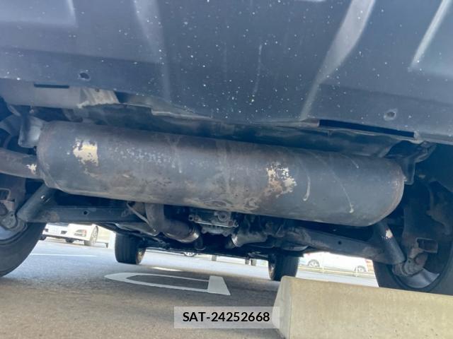 Nissan X-TRAIL 2014-07 8812421-3