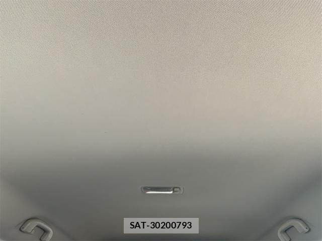 Nissan X-TRAIL 2015-04 8813018-10